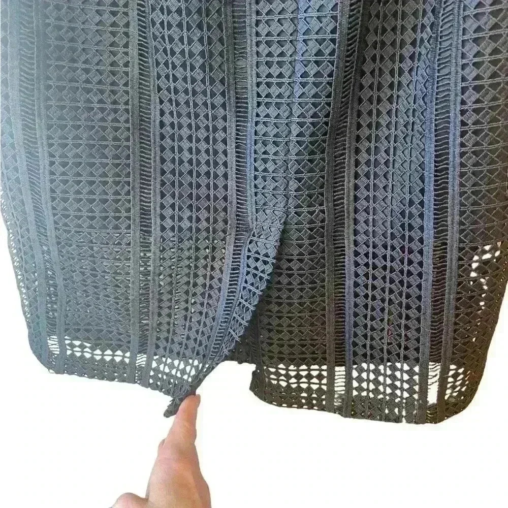 CLASSIQUES ENTIER Black Crochet Lace Overlay Pencil Midi Skirt Size 4P. - Picture 4 of 12